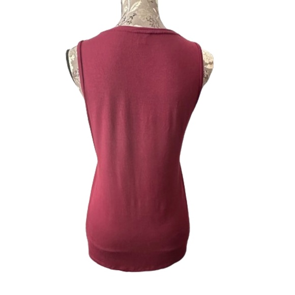 Ann Taylor Women's Medium Burgundy/Maroon Scoop Neckline Ruffled Tank Top - Picture 3 of 14